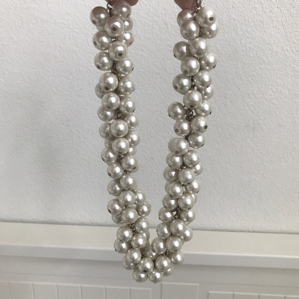 Big chunky pearl necklace